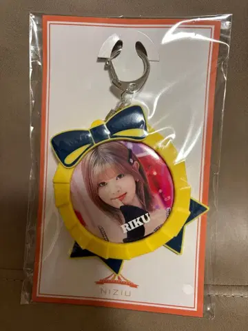NiziU RIKU 3rd Anniversary 캔뱃지