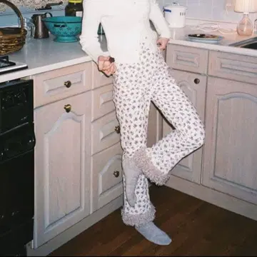 Bibiy. flower poodle pants