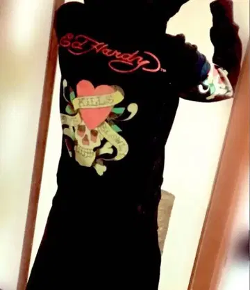 Ed Hardy 스컬 하트 벨로아 후드티 블랙