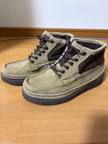 러셀 모카신 사파리 숏