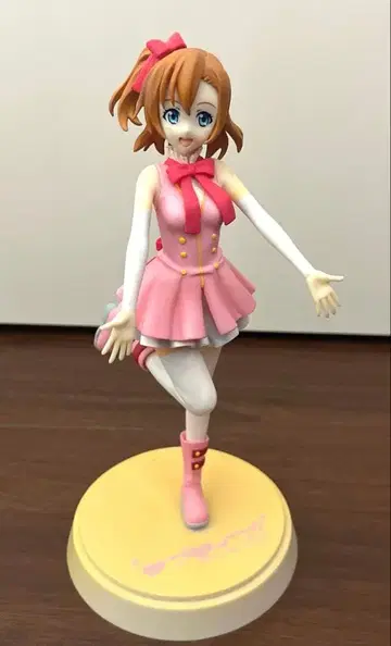 러브 라이브 코사카 호노카 피규어