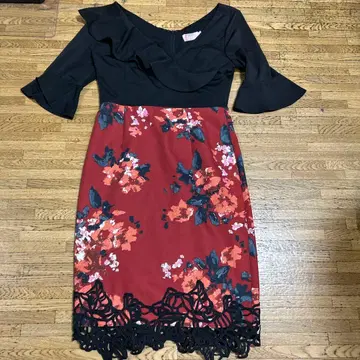 SOBRE 꽃무늬 프린트 타이트 미니 드레스