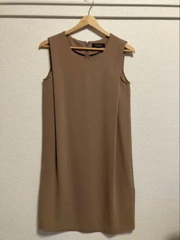 Demi-Luxe BEAMS 슬리브리스 원피스 베이지