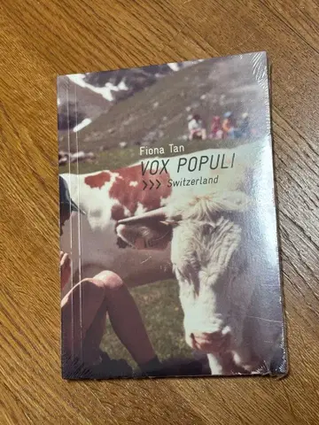 피오나 탄 VOX POPULI 스위스
