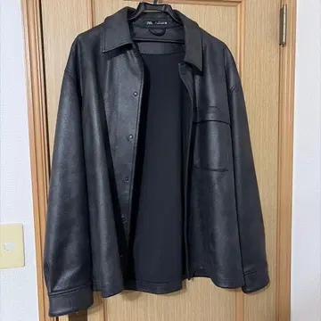 ZARA 블랙 레더풍 자켓 L