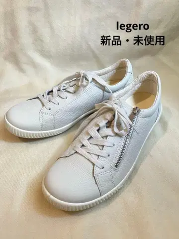 미사용 새상품 레제 로 화이트 가죽 스니커즈 지퍼 포함
