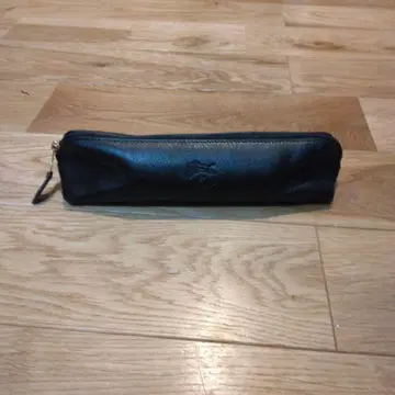 블랙 가죽 펜 케이스 IL BISONTE