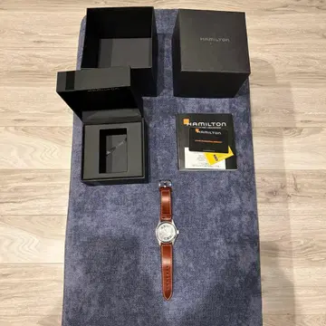 해밀턴 카키 필드