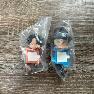 [ 미사용 새상품 ] 원피스 제일복권 E상 치라린 프렌즈 2종