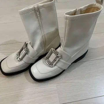 화이트 지퍼 부츠 장식 버클 포함 셀포드 24.5cm 택 포함 새상품