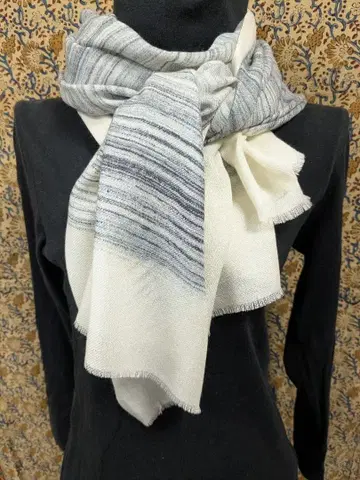 [ 새상품 미사용 ] 캐시미르 지방 수제 100% 정품 파슈미나 숄