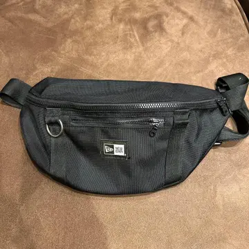 뉴에라 바디백 새상품급