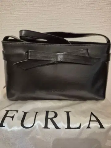 FURLA 블랙 관혼상제 파티 백
