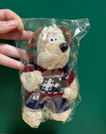 [미개봉 새상품] 그루밋 봉제 인형 키링 스웨터