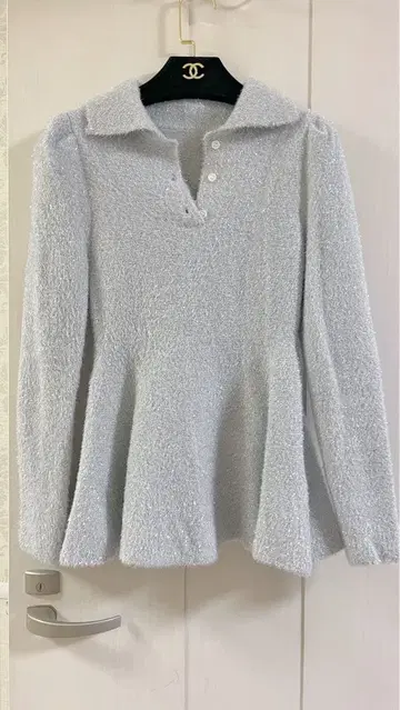 정품 BibiyLISAPEPURAMUKNIT 제니 착용