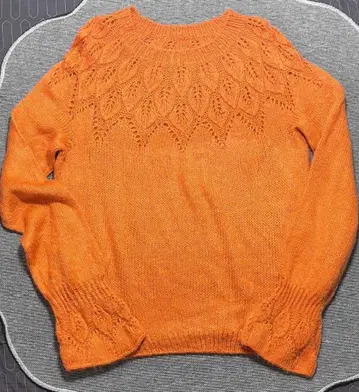 오렌지 레이스 니트 긴팔 스웨터