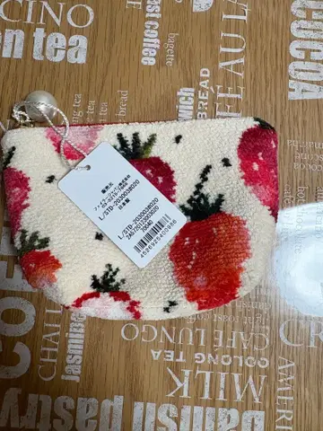 페이러 스트로베리 파우치