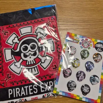 원피스 스탬피드 타월, 배지