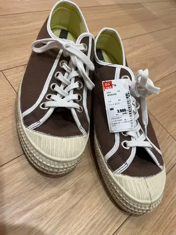 NOVESTA 스니커즈 43