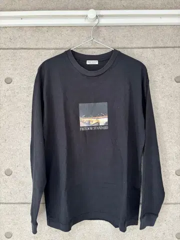 BEAUTY&YOUTH FREEDOM 프린트 롱 T셔츠