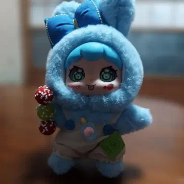 파란 토끼 봉제 인형