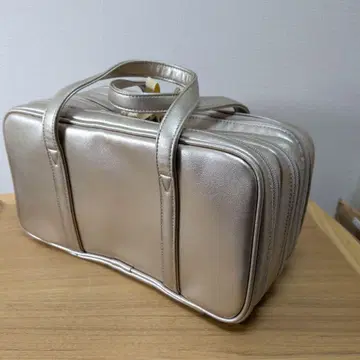 ARTISAN & ARTIST 트리플 지퍼 파우치 실버 대용량