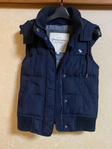 Abercrombie & Fitch 네이비 다운 베스트 M 사이즈