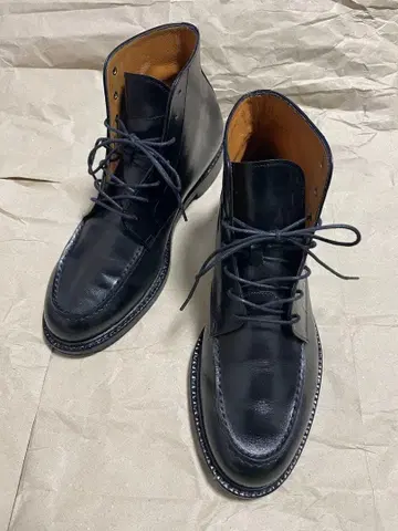 Jalan sriwijaya (자란 스리위자야) U칩 레이스업