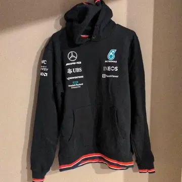 Mercedes AMG PETRONAS 후드티