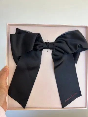 시몬 로샤 x H&M 리본 브로치