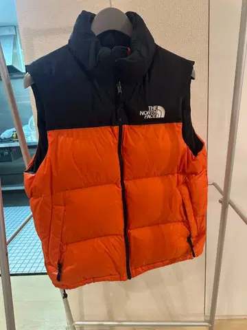 THE NORTH FACE 다운 베스트 오렌지/블랙