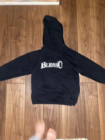 BlessU 블랙 후드티