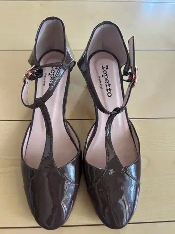 Repetto 레페토 T 스트랩 펌프스 브라운 37