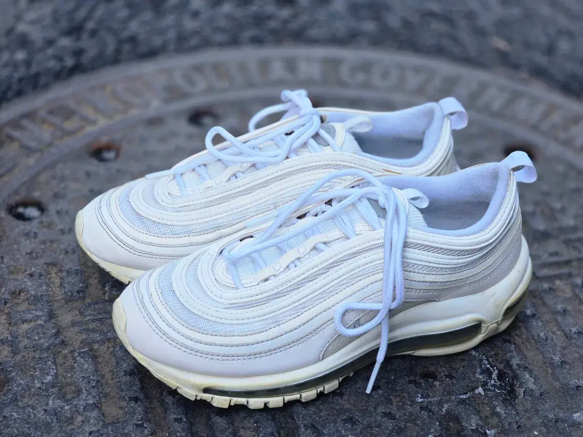나이키 에어맥스 97 화이트 운동화 240mm | 브랜드 중고거래 플랫폼, 번개장터