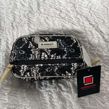 ARTISAN&ARTIST 레이스 파우치
