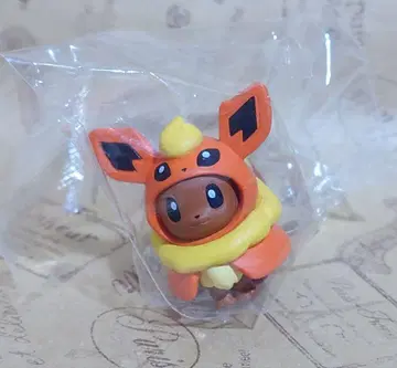 부스터 판초를 입은 이브이 피규어 포켓몬 센터 미개봉