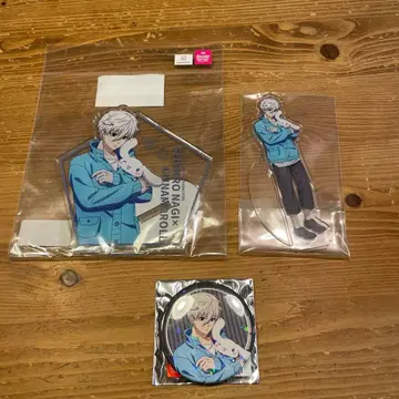 블루 록 산리오 아크릴 스탠드 나기 캔뱃지