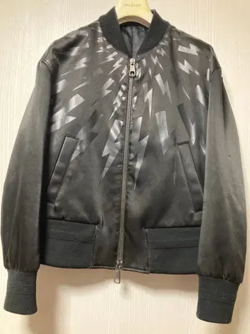 NEIL BARRETT 번개 썬더볼트 MA1 닐바렛 S 블랙