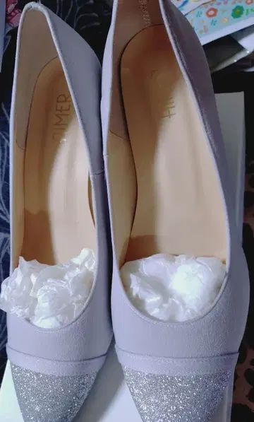 AIMER 라이트 그레이 글리터 펌프스 25cm