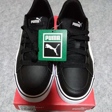 PUMA 블랙 스니커즈