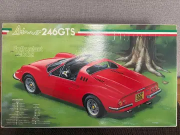 Dino 246 GTS 1/24 스케일 프라모델 키트