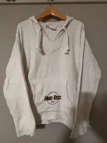 Hard Rock Tijuana 후드 부착 맨투맨
