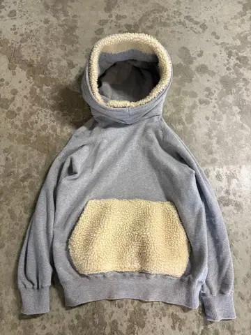 banal chic bizarre boa big hoodie