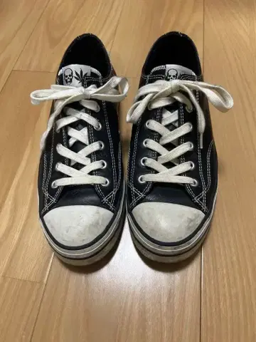 [ 레어 ] 루시앙페라피네 로우컷 스니커즈 가죽 스컬 블랙