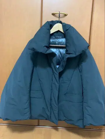 유니클로 J 질 샌더 하이브리드 다운 자켓 블랙 M 사이즈