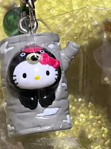 헬로키티 곰매라 마스코트 스트랩 세계유산 시라카미산지 한정판