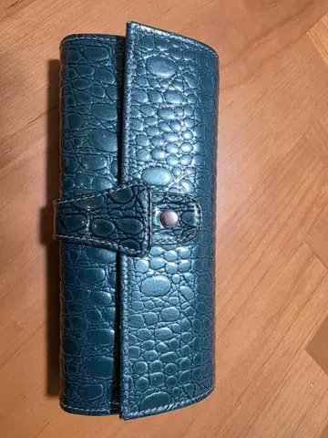 FU-SI FERNALLE 그린 라메 크로커다일 패턴 장지갑
