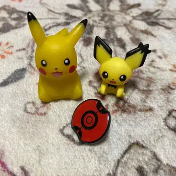 라이츄 피카츄 포켓몬 몬스터볼 핀배지 닌텐도 로고