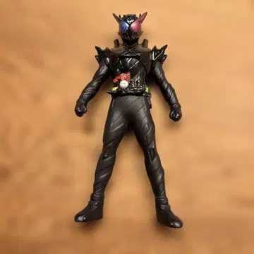 BANDAI 가면라이더 빌드 래빗탱크 해저드 폼 피규어