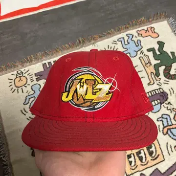 JWEZ 로고 자수 레드캡 7 1/8